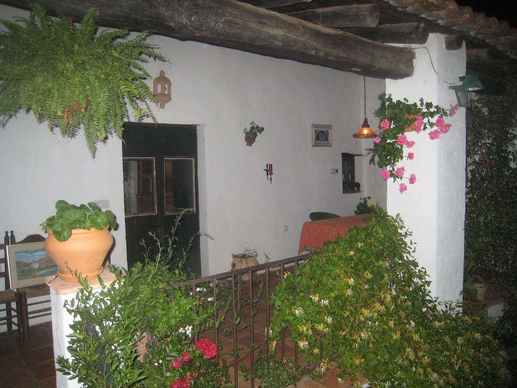 Posada Del Castano Castano de Robledo Bagian luar foto